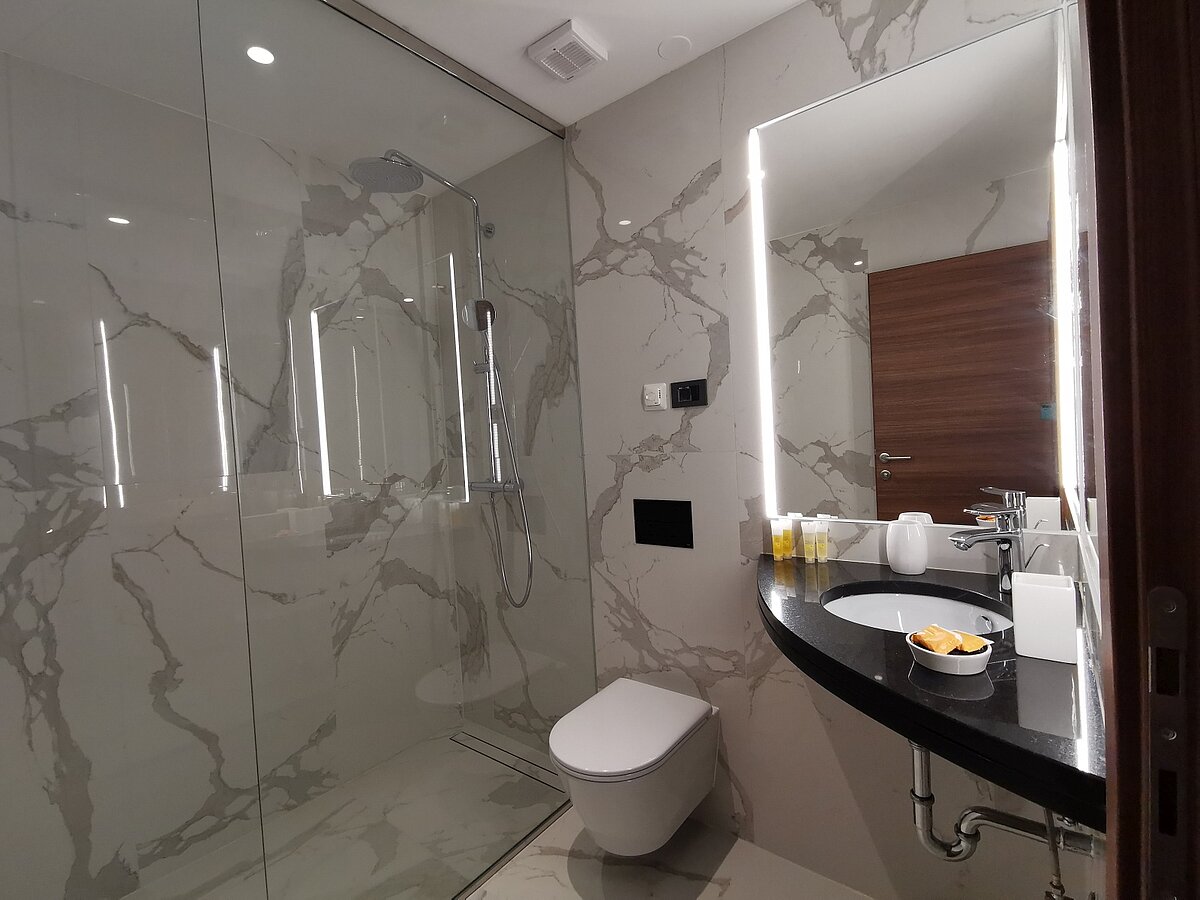 Zweites Badezimmer im Ferienhaus mit Dusche