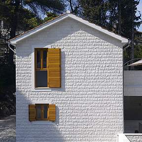 Traditionelle Dalmatinische Steinfassade