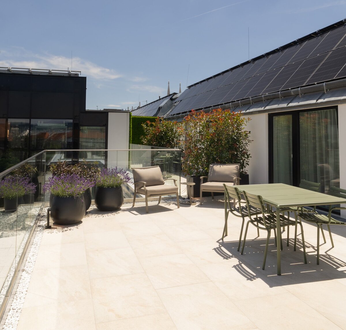 Executive Suite with large terrace, table and seating area