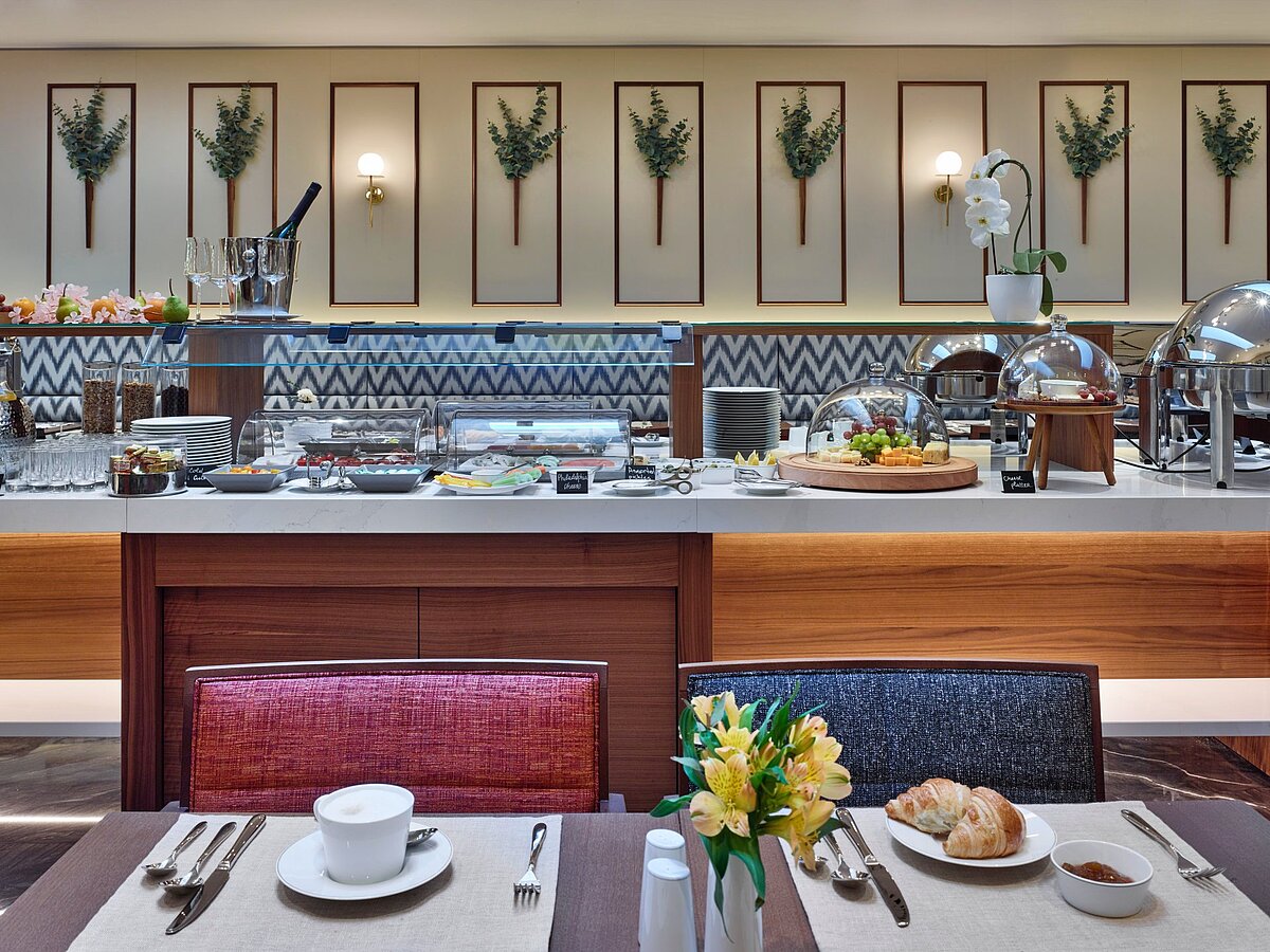 Deluxe Buffet Breakfast at EST Grand Hotel Savoy